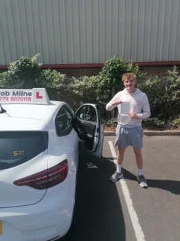 Many congratulations to a very happy Ellis Addicott of Clevedon on an excellent drive and well deserved 1st time pass at Weston Super Mare on 27th June 2024
